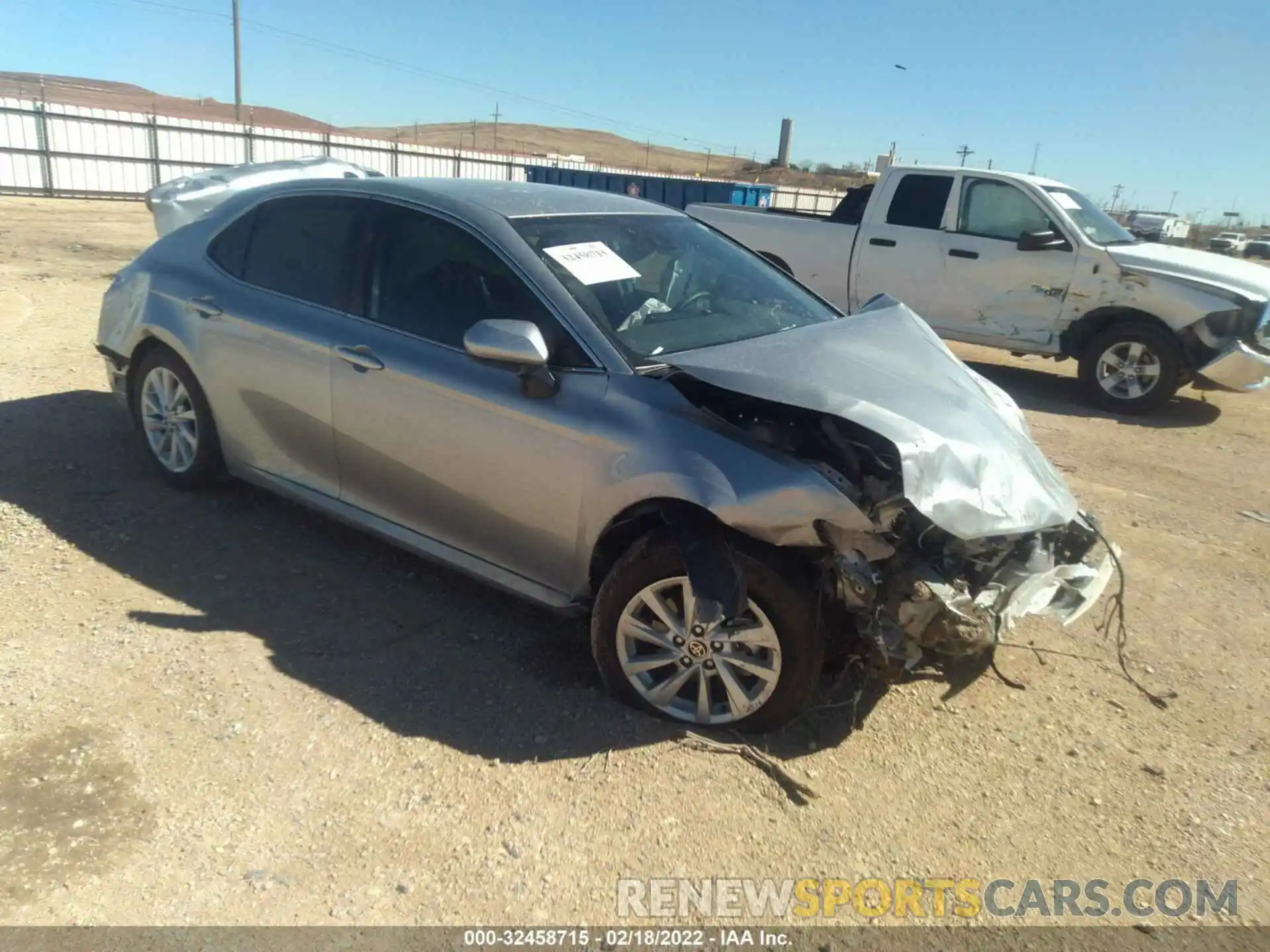 1 Photograph of a damaged car 4T1C11AK3NU635483 TOYOTA CAMRY 2022