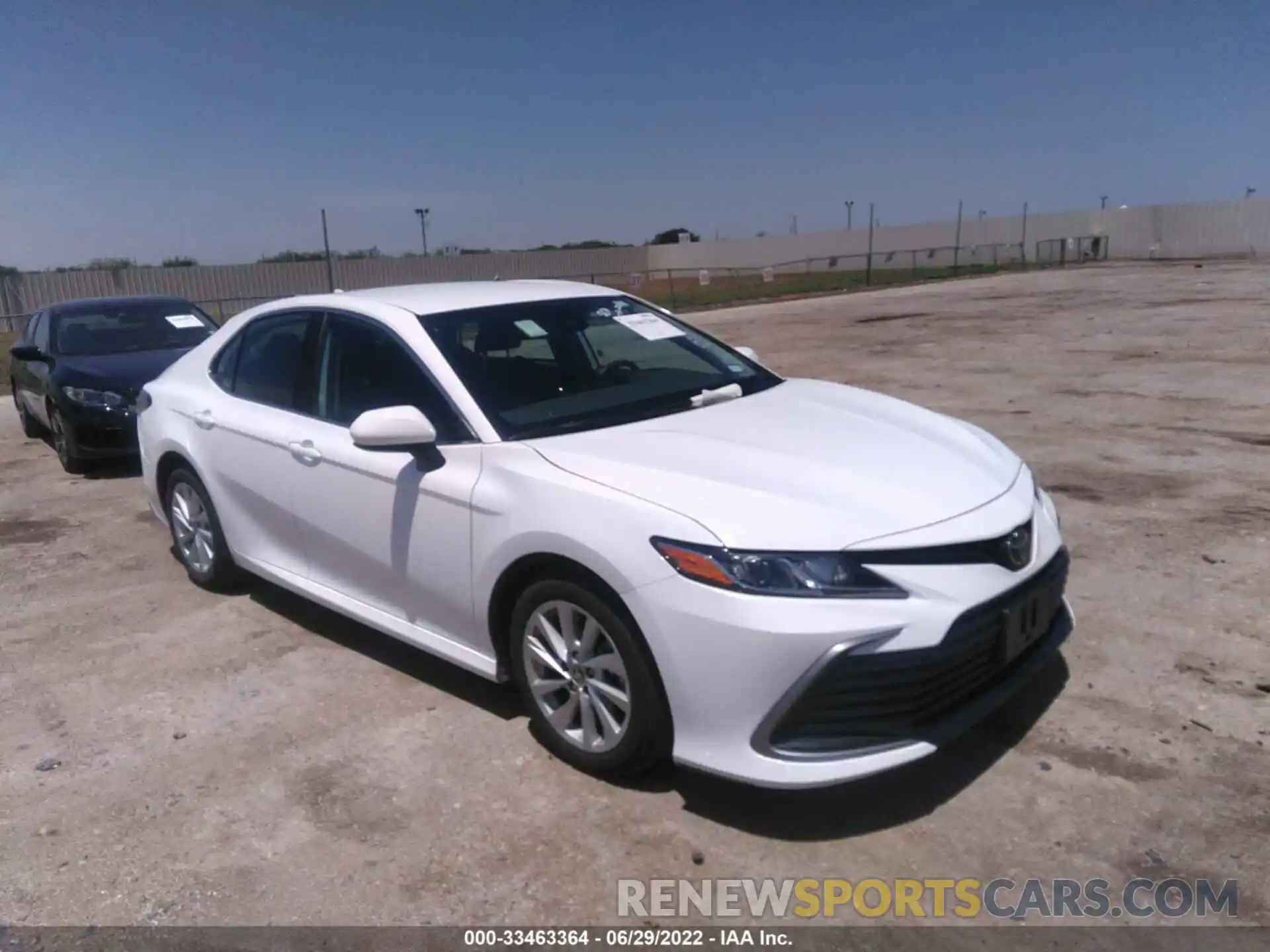 1 Photograph of a damaged car 4T1C11AK3NU639498 TOYOTA CAMRY 2022