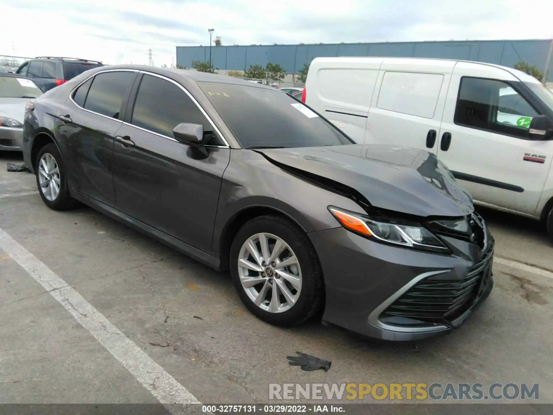 1 Photograph of a damaged car 4T1C11AK3NU646290 TOYOTA CAMRY 2022