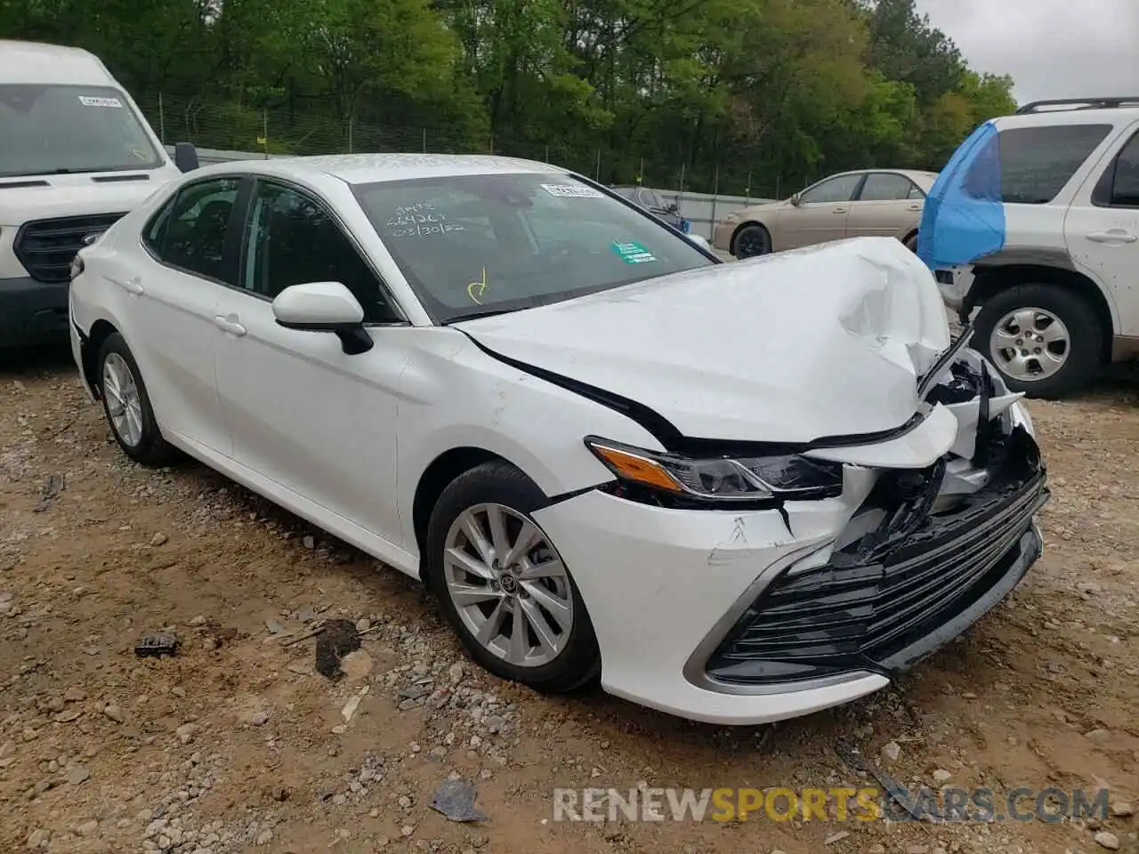 1 Photograph of a damaged car 4T1C11AK3NU664269 TOYOTA CAMRY 2022