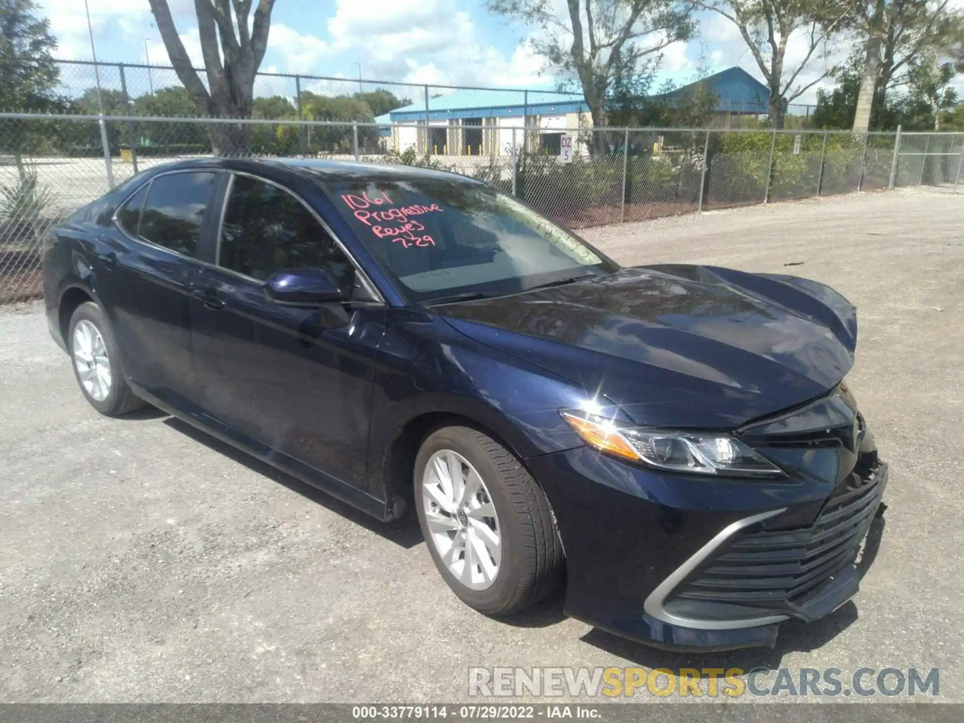 1 Photograph of a damaged car 4T1C11AK4NU061606 TOYOTA CAMRY 2022