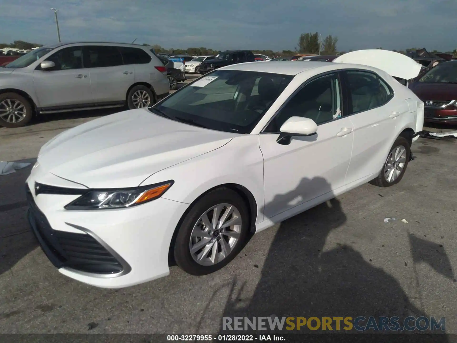 2 Photograph of a damaged car 4T1C11AK4NU618725 TOYOTA CAMRY 2022