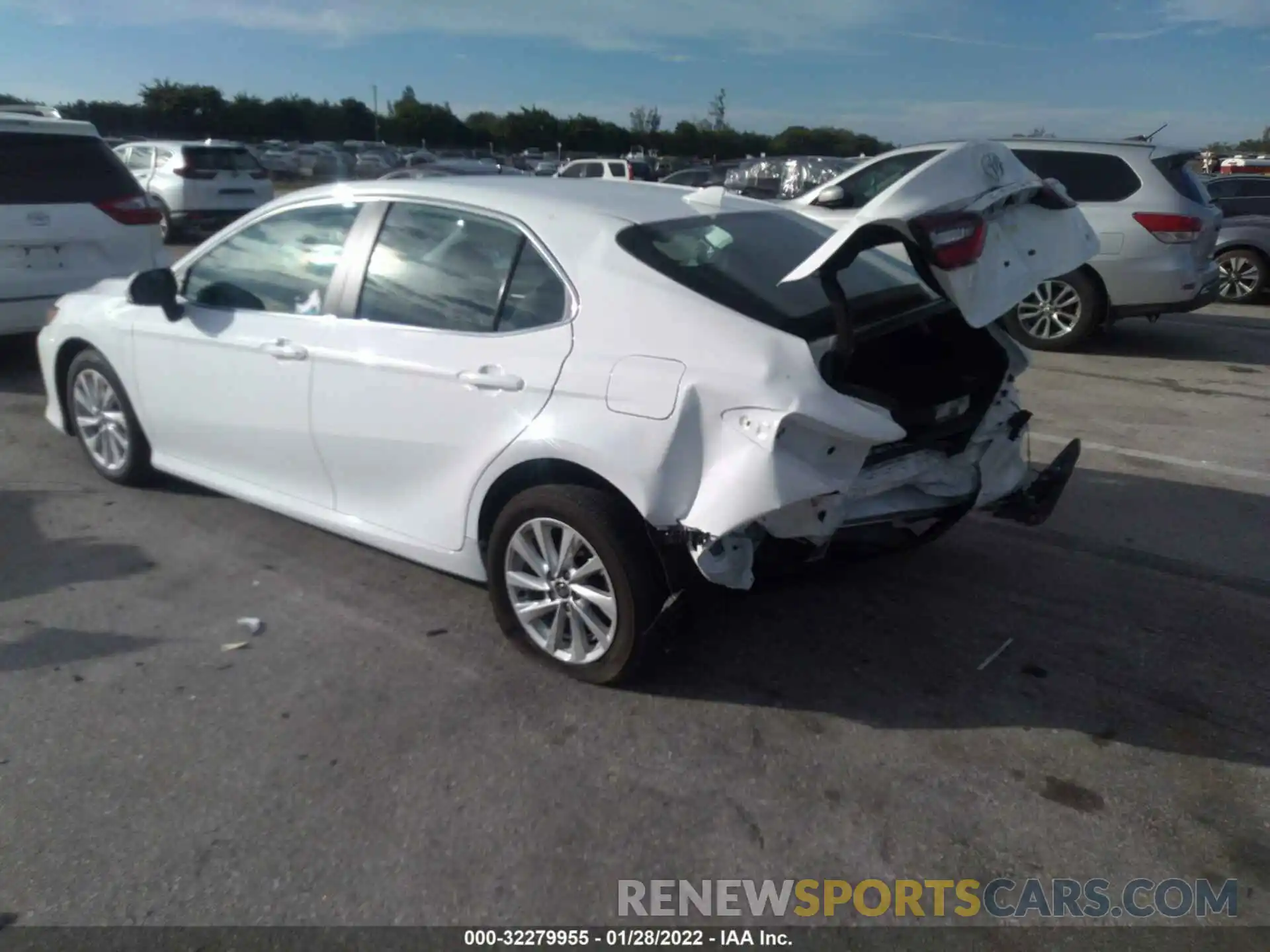 3 Photograph of a damaged car 4T1C11AK4NU618725 TOYOTA CAMRY 2022