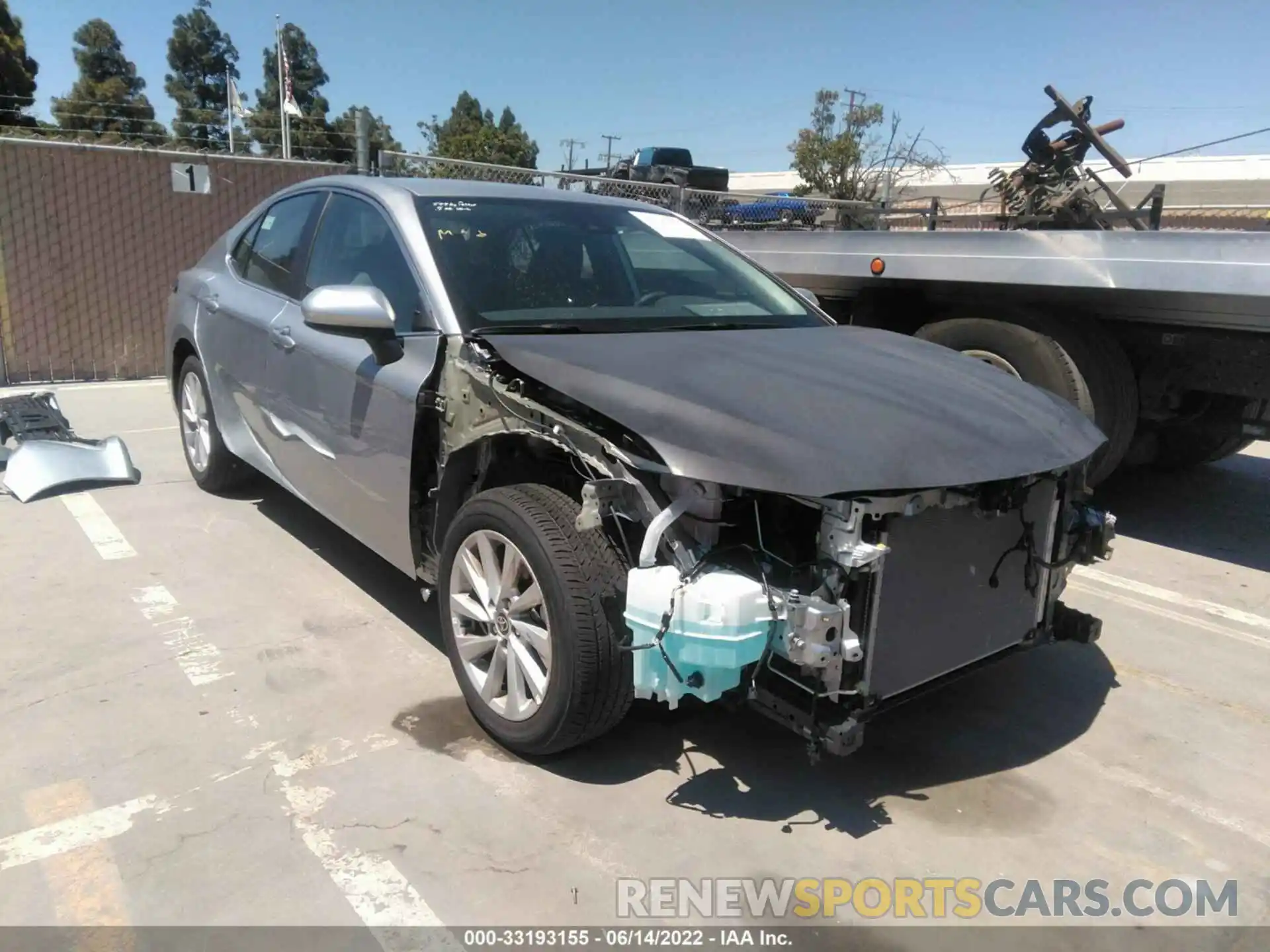 1 Photograph of a damaged car 4T1C11AK4NU643527 TOYOTA CAMRY 2022