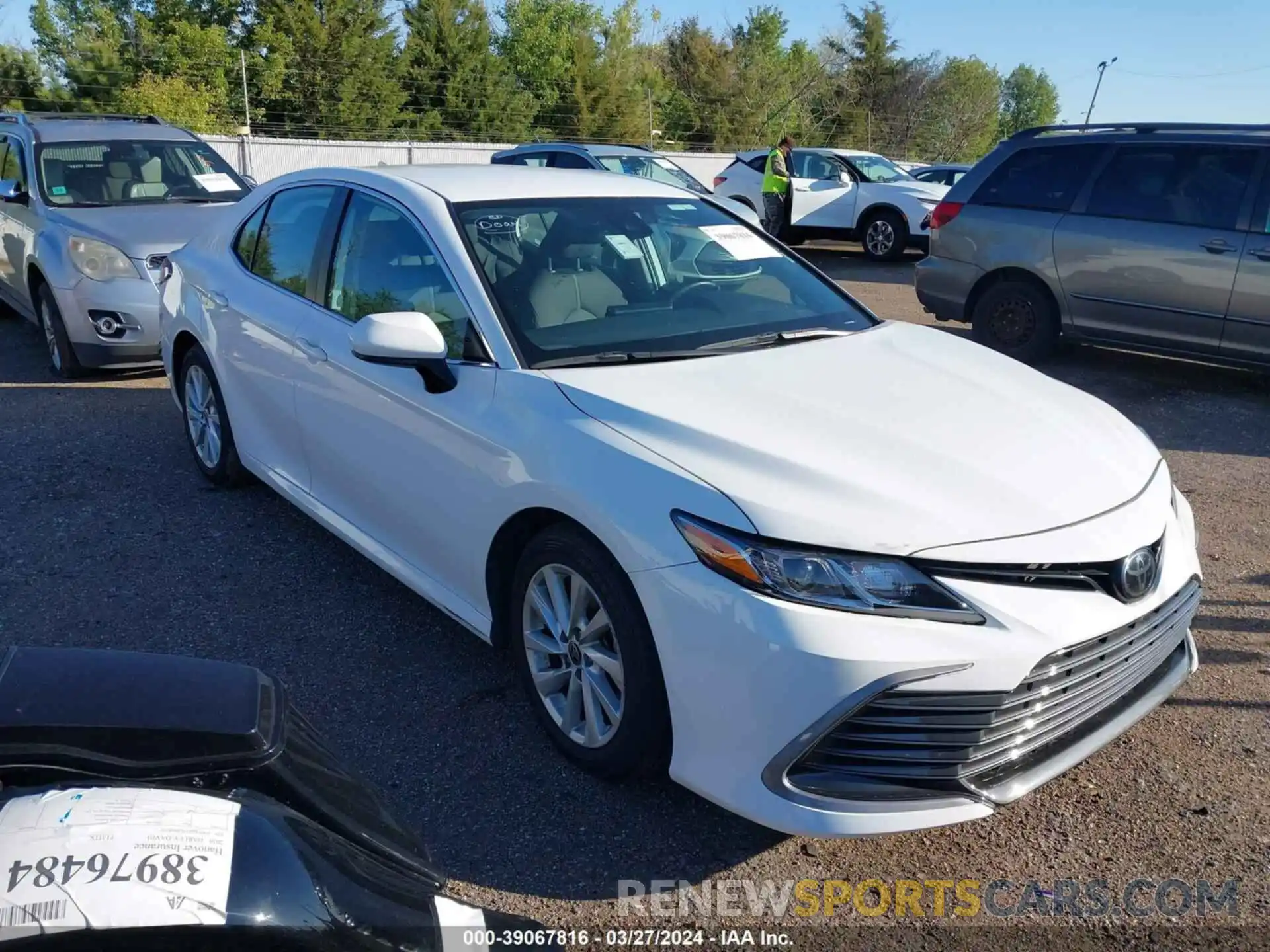 1 Photograph of a damaged car 4T1C11AK4NU659100 TOYOTA CAMRY 2022