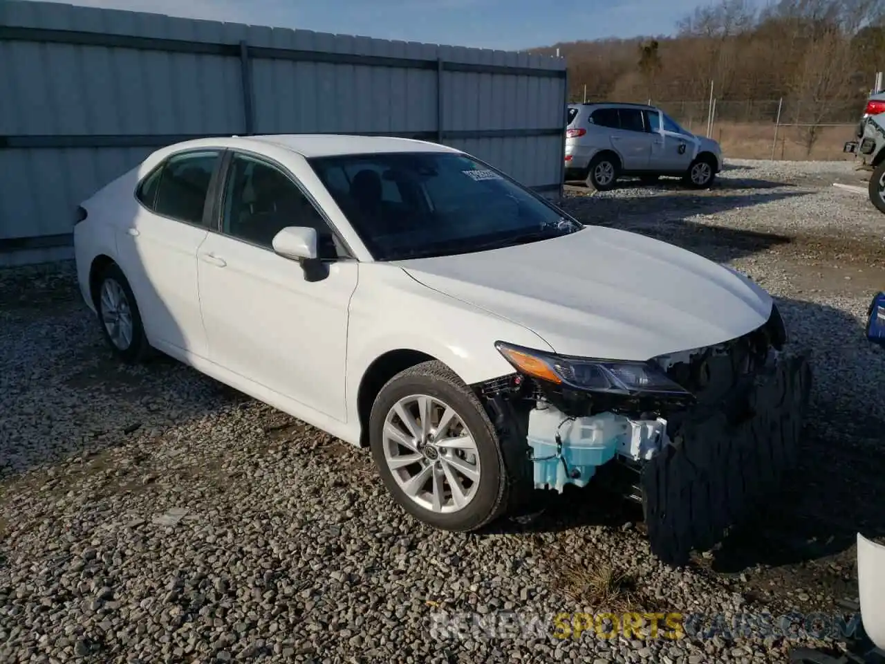 1 Photograph of a damaged car 4T1C11AK5NU005786 TOYOTA CAMRY 2022