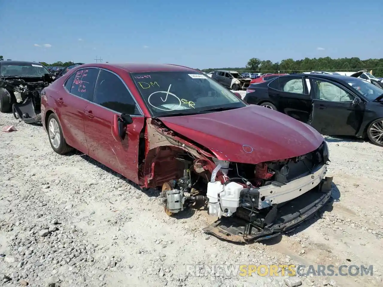 1 Photograph of a damaged car 4T1C11AK5NU623688 TOYOTA CAMRY 2022