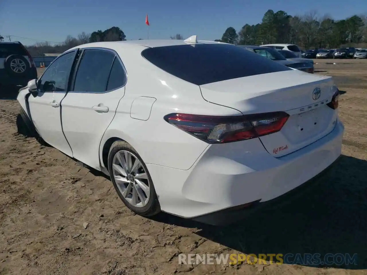 3 Photograph of a damaged car 4T1C11AK5NU629247 TOYOTA CAMRY 2022