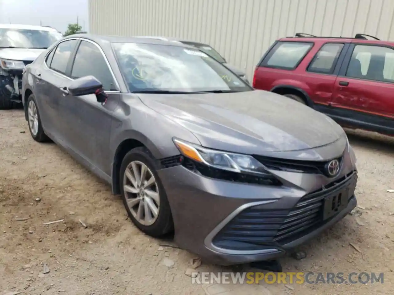 1 Photograph of a damaged car 4T1C11AK5NU632181 TOYOTA CAMRY 2022