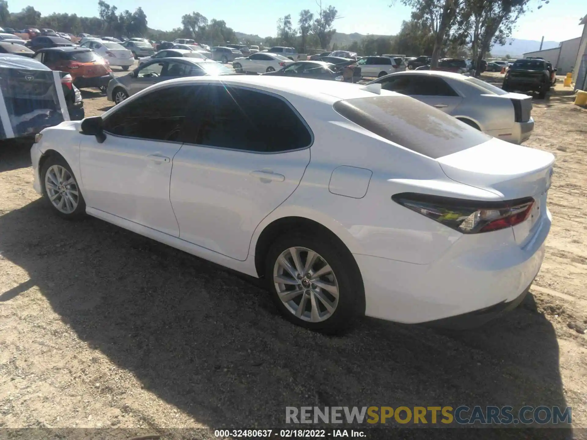 3 Photograph of a damaged car 4T1C11AK5NU633105 TOYOTA CAMRY 2022