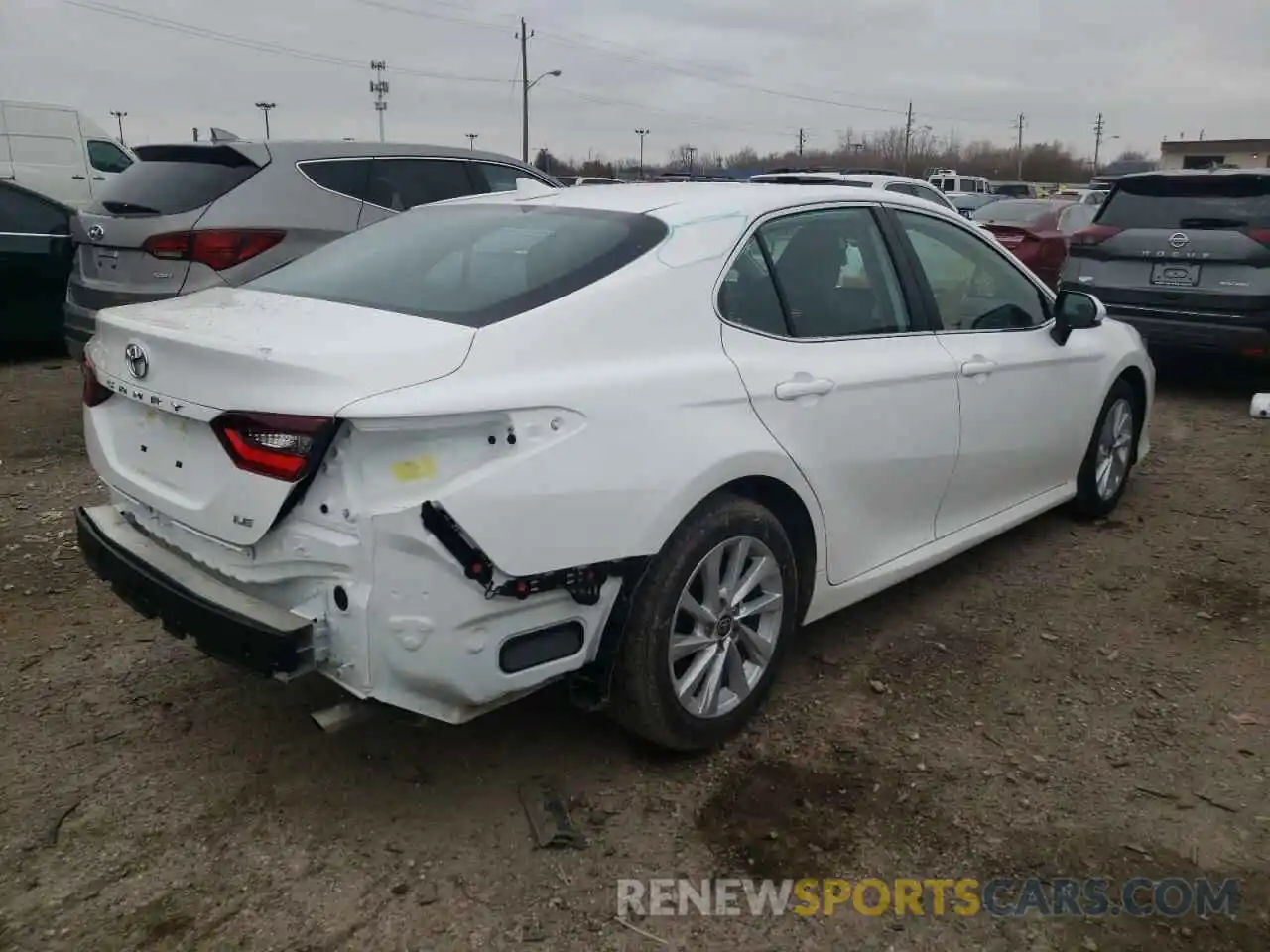 4 Photograph of a damaged car 4T1C11AK5NU648588 TOYOTA CAMRY 2022