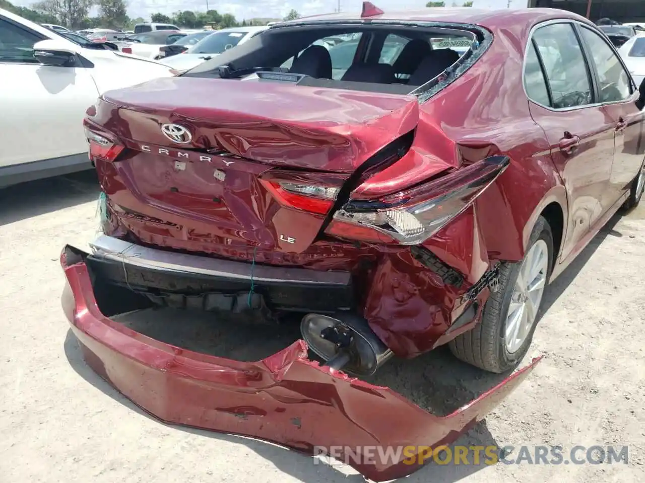 9 Photograph of a damaged car 4T1C11AK5NU657596 TOYOTA CAMRY 2022