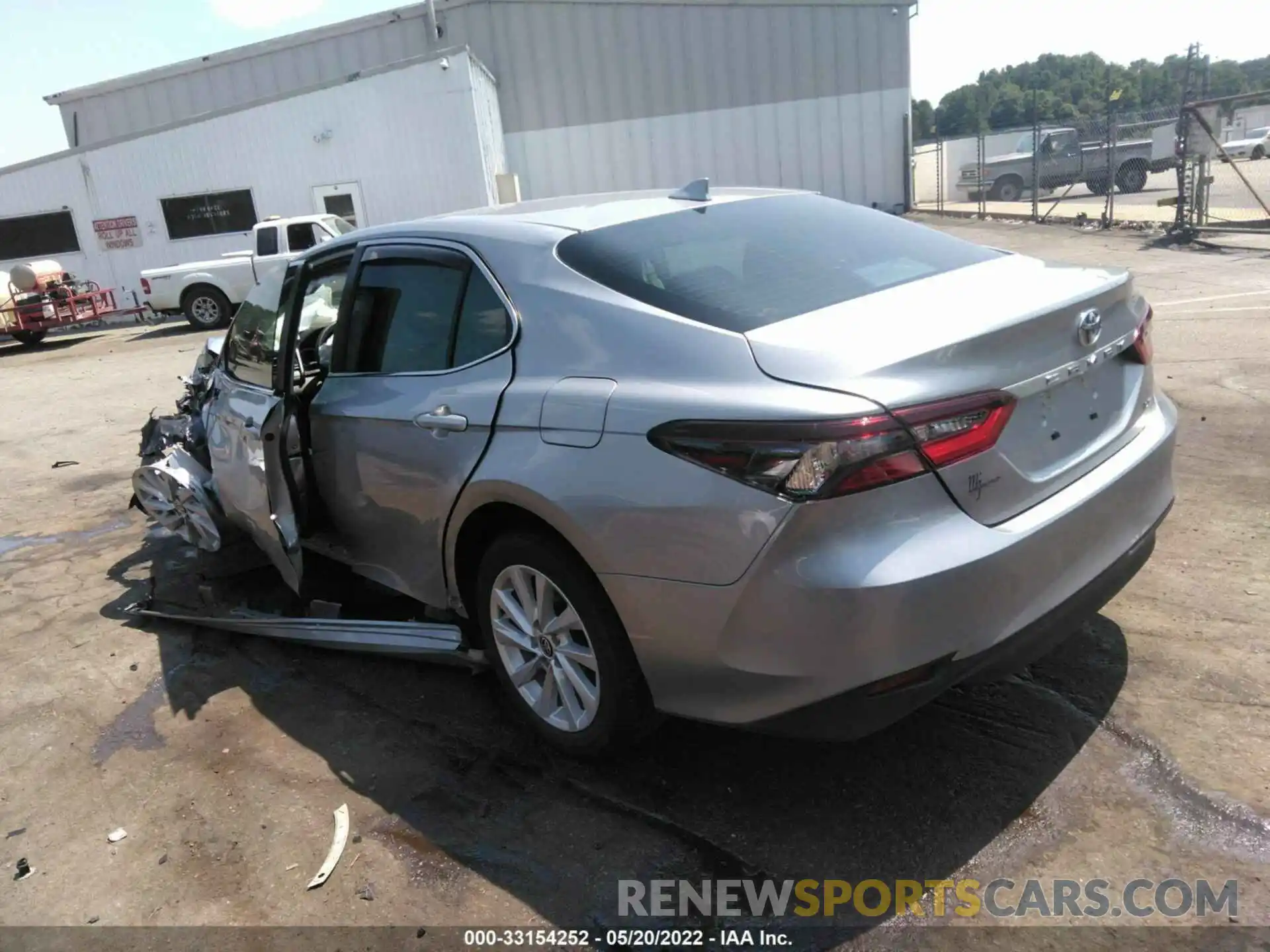 3 Photograph of a damaged car 4T1C11AK5NU662863 TOYOTA CAMRY 2022