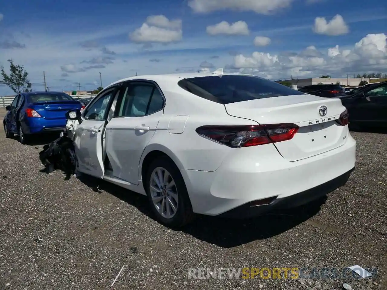 3 Photograph of a damaged car 4T1C11AK5NU685351 TOYOTA CAMRY 2022