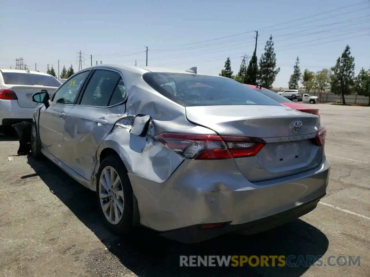 3 Photograph of a damaged car 4T1C11AK6NU006669 TOYOTA CAMRY 2022