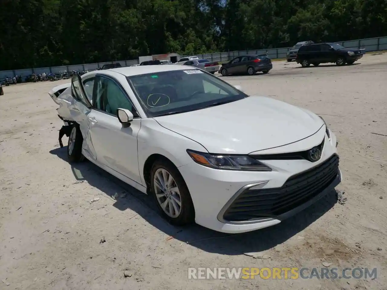 1 Photograph of a damaged car 4T1C11AK6NU035024 TOYOTA CAMRY 2022