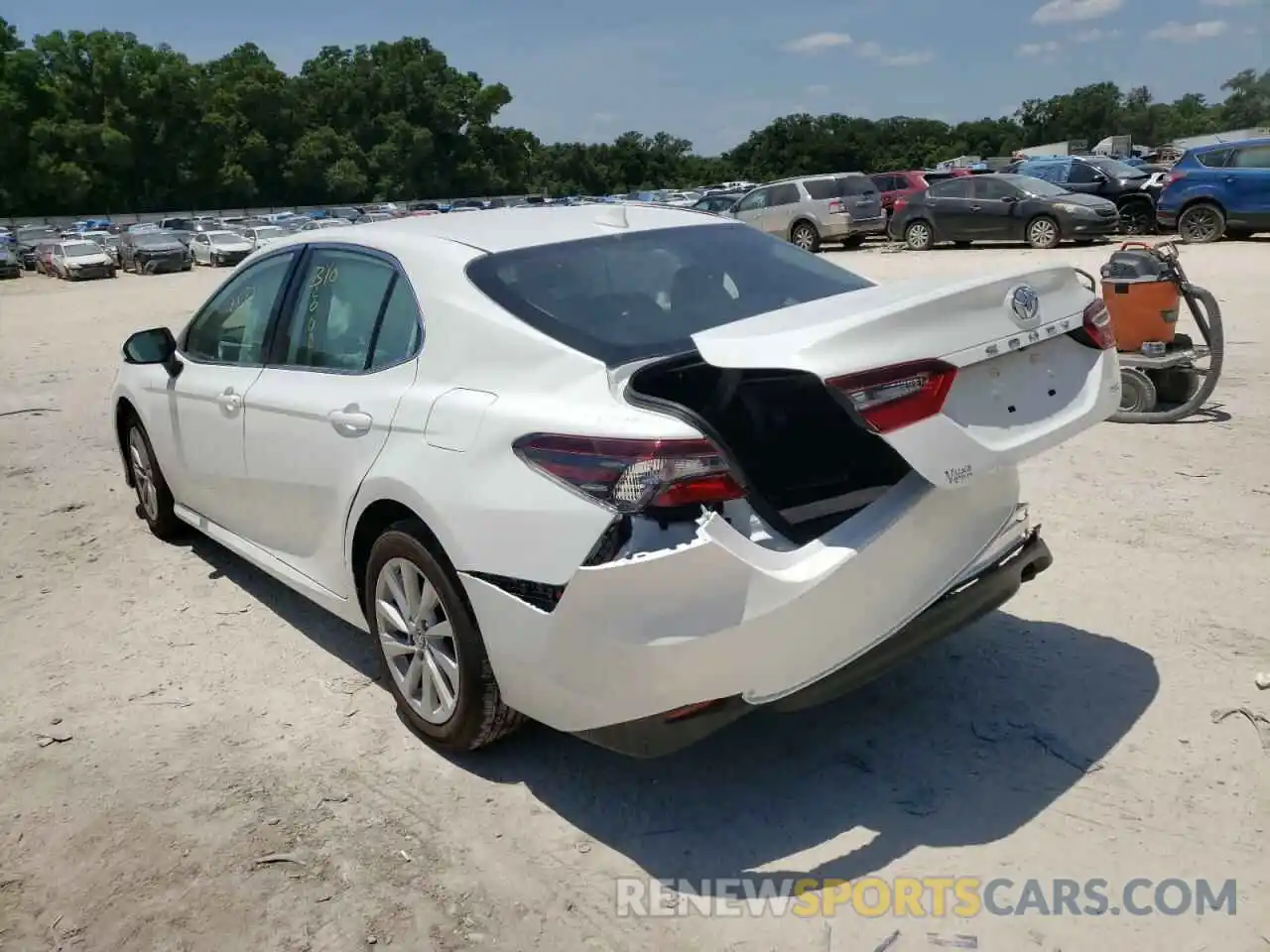 3 Photograph of a damaged car 4T1C11AK6NU035024 TOYOTA CAMRY 2022