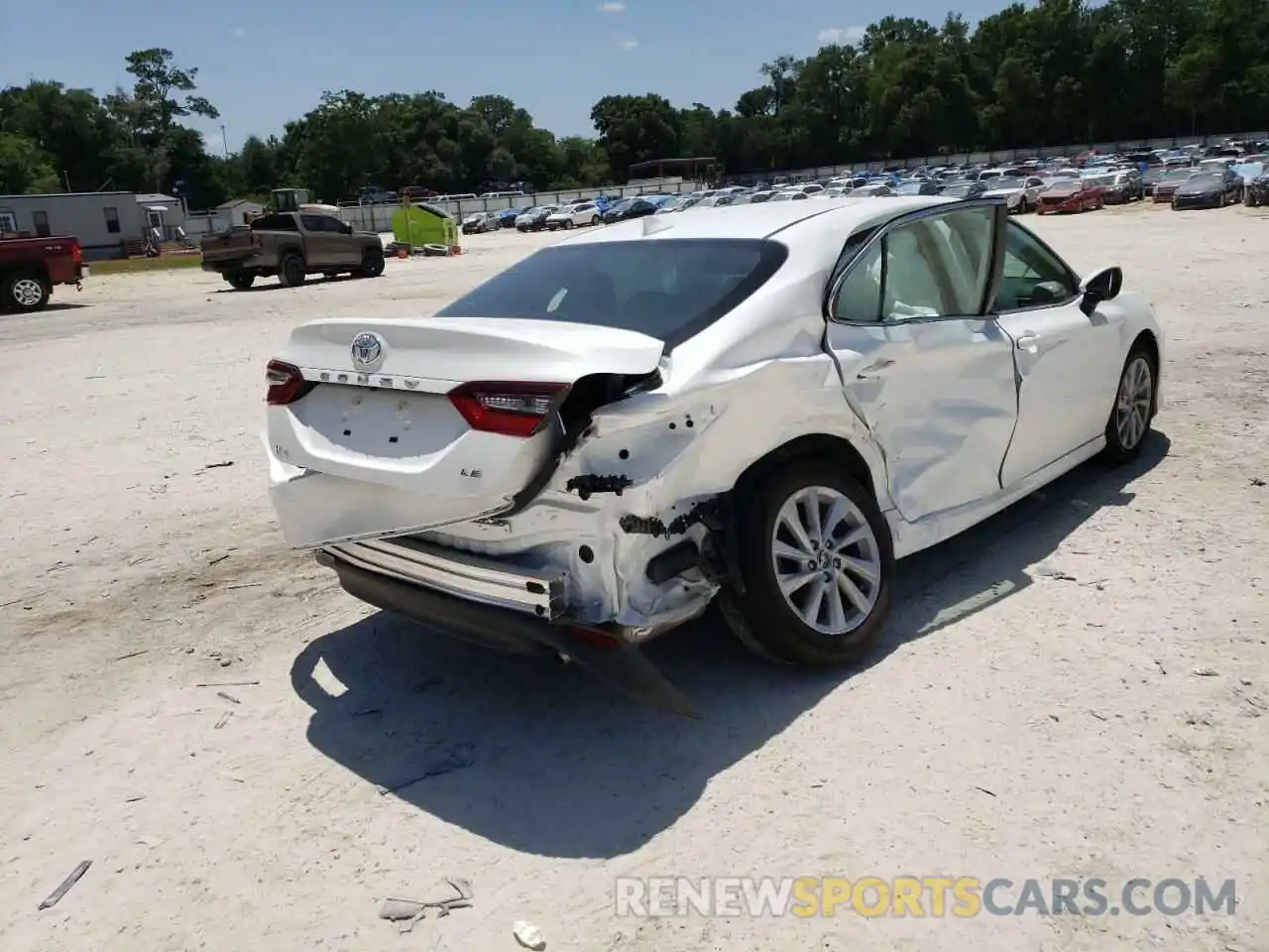 4 Photograph of a damaged car 4T1C11AK6NU035024 TOYOTA CAMRY 2022