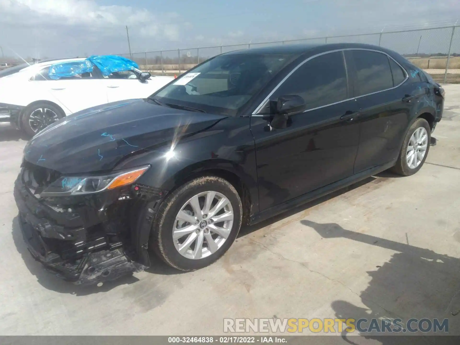 2 Photograph of a damaged car 4T1C11AK6NU634053 TOYOTA CAMRY 2022