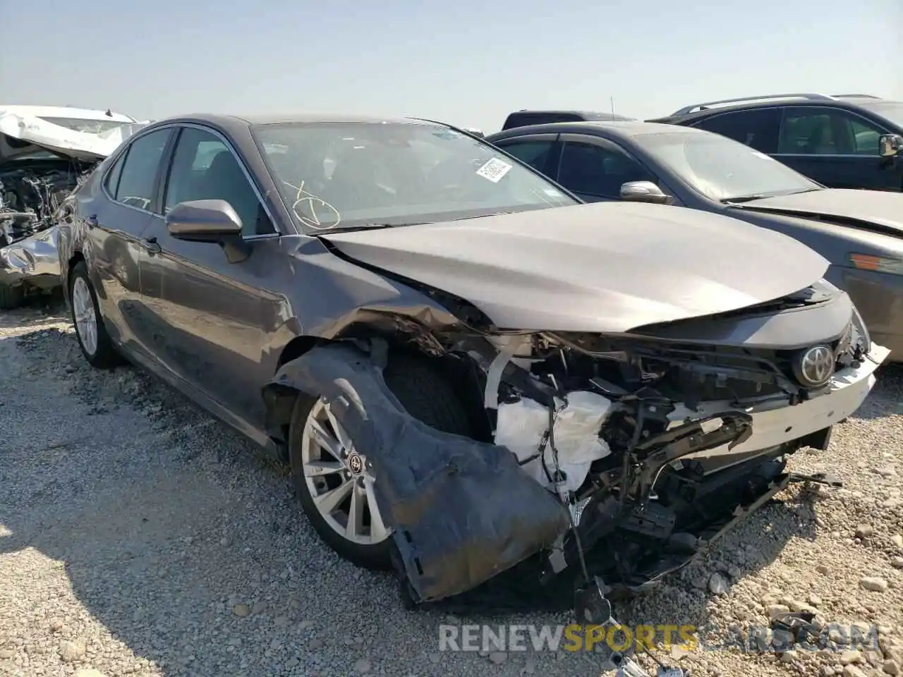 1 Photograph of a damaged car 4T1C11AK6NU640449 TOYOTA CAMRY 2022