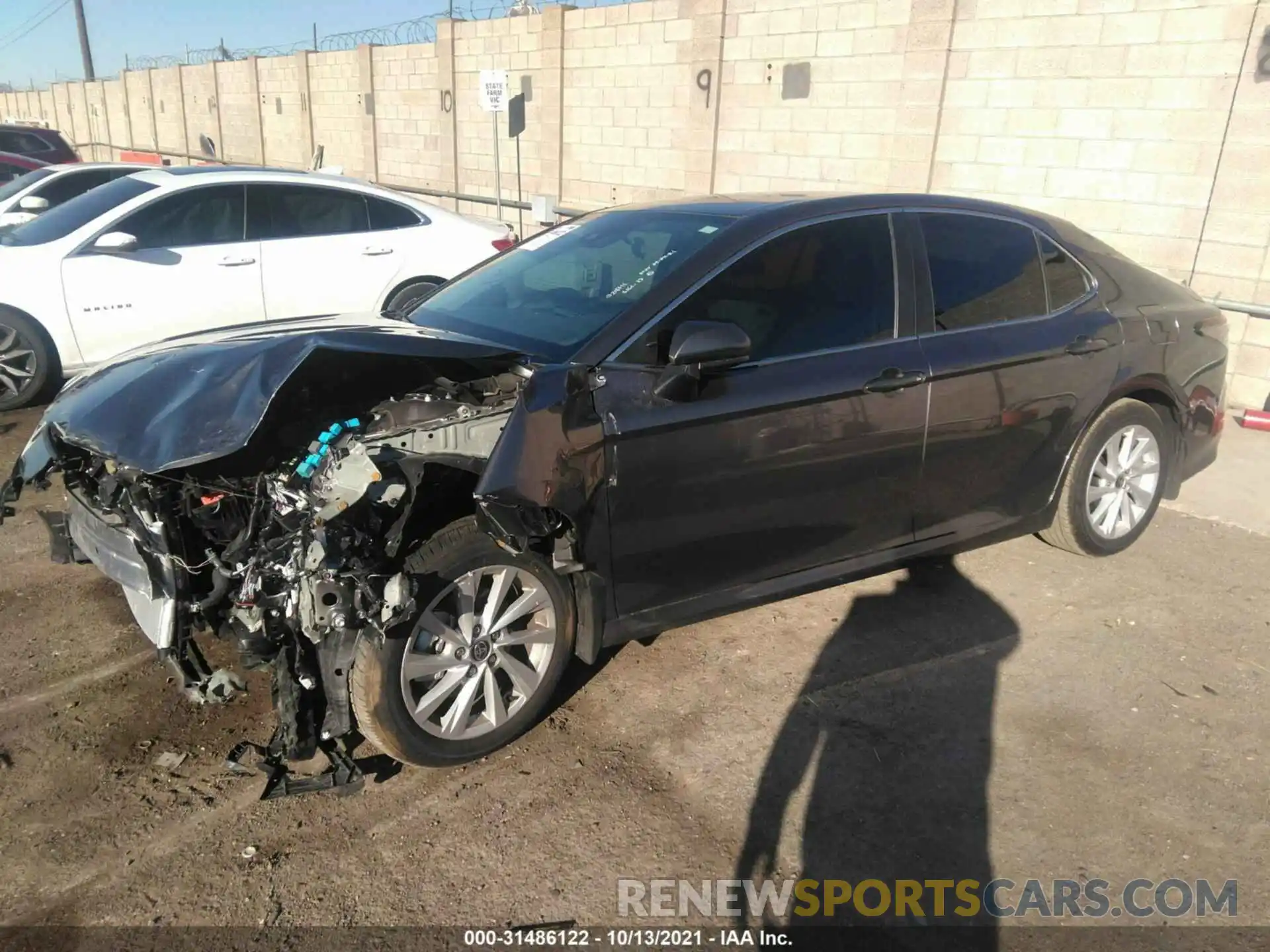 2 Photograph of a damaged car 4T1C11AK7NU499486 TOYOTA CAMRY 2022