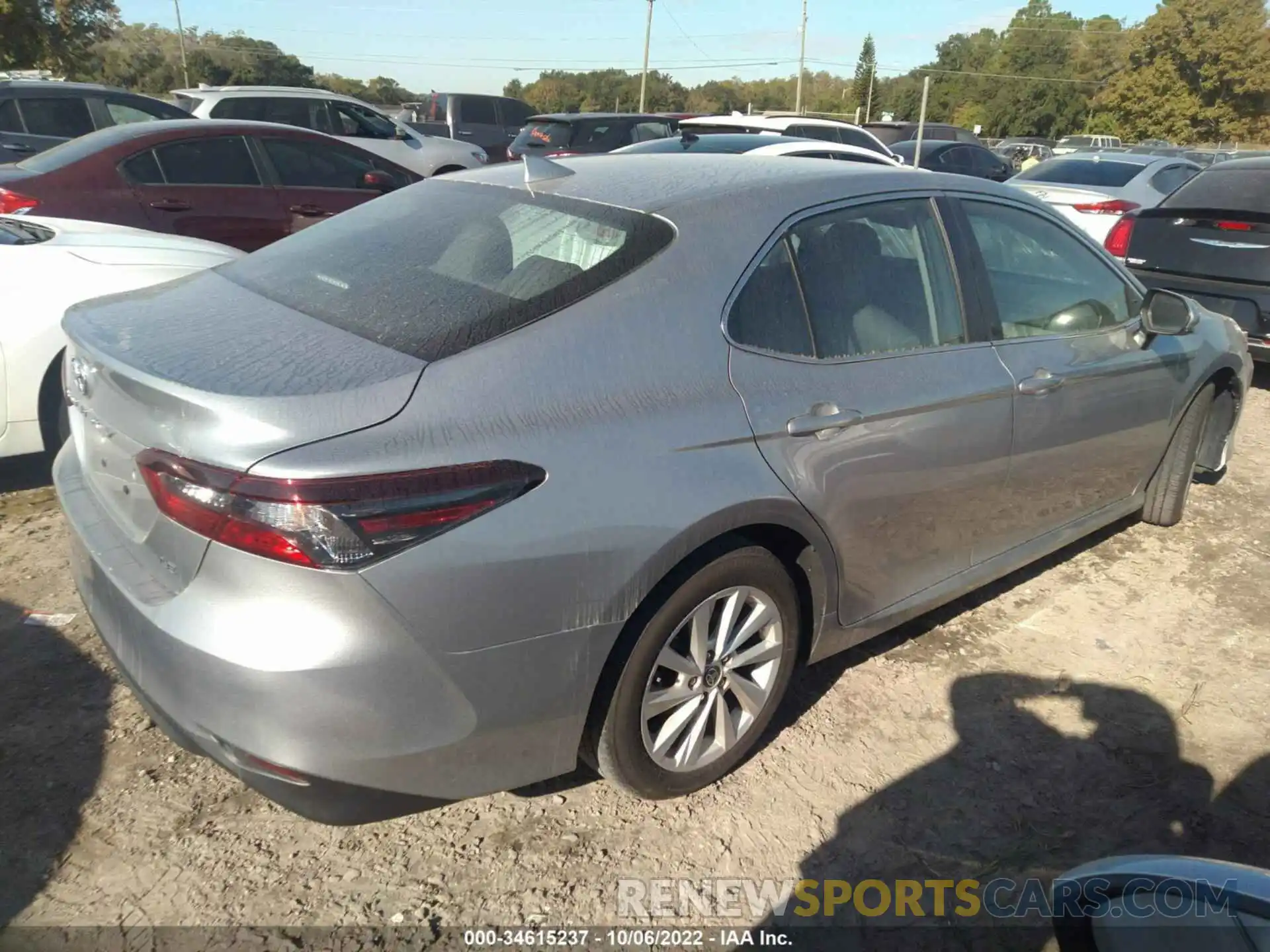 4 Photograph of a damaged car 4T1C11AK7NU628956 TOYOTA CAMRY 2022