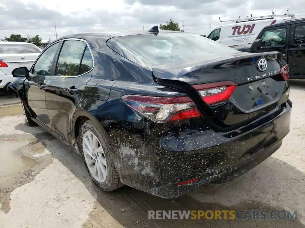 3 Photograph of a damaged car 4T1C11AK7NU664582 TOYOTA CAMRY 2022