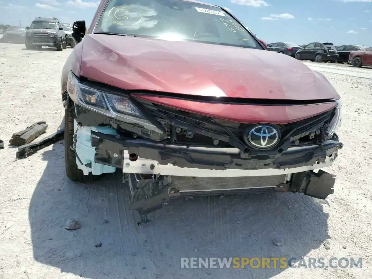 9 Photograph of a damaged car 4T1C11AK7NU677039 TOYOTA CAMRY 2022