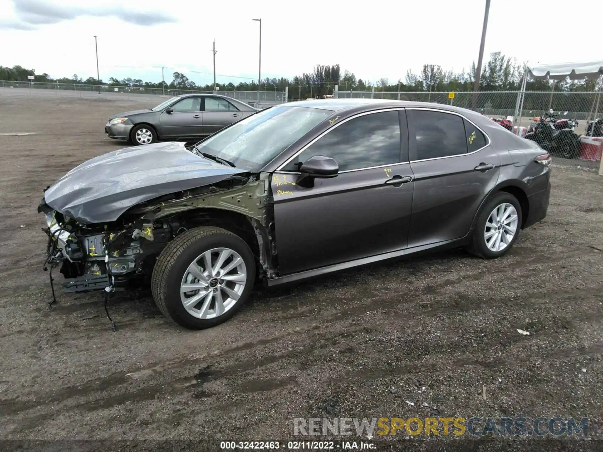 2 Photograph of a damaged car 4T1C11AK8NU629548 TOYOTA CAMRY 2022