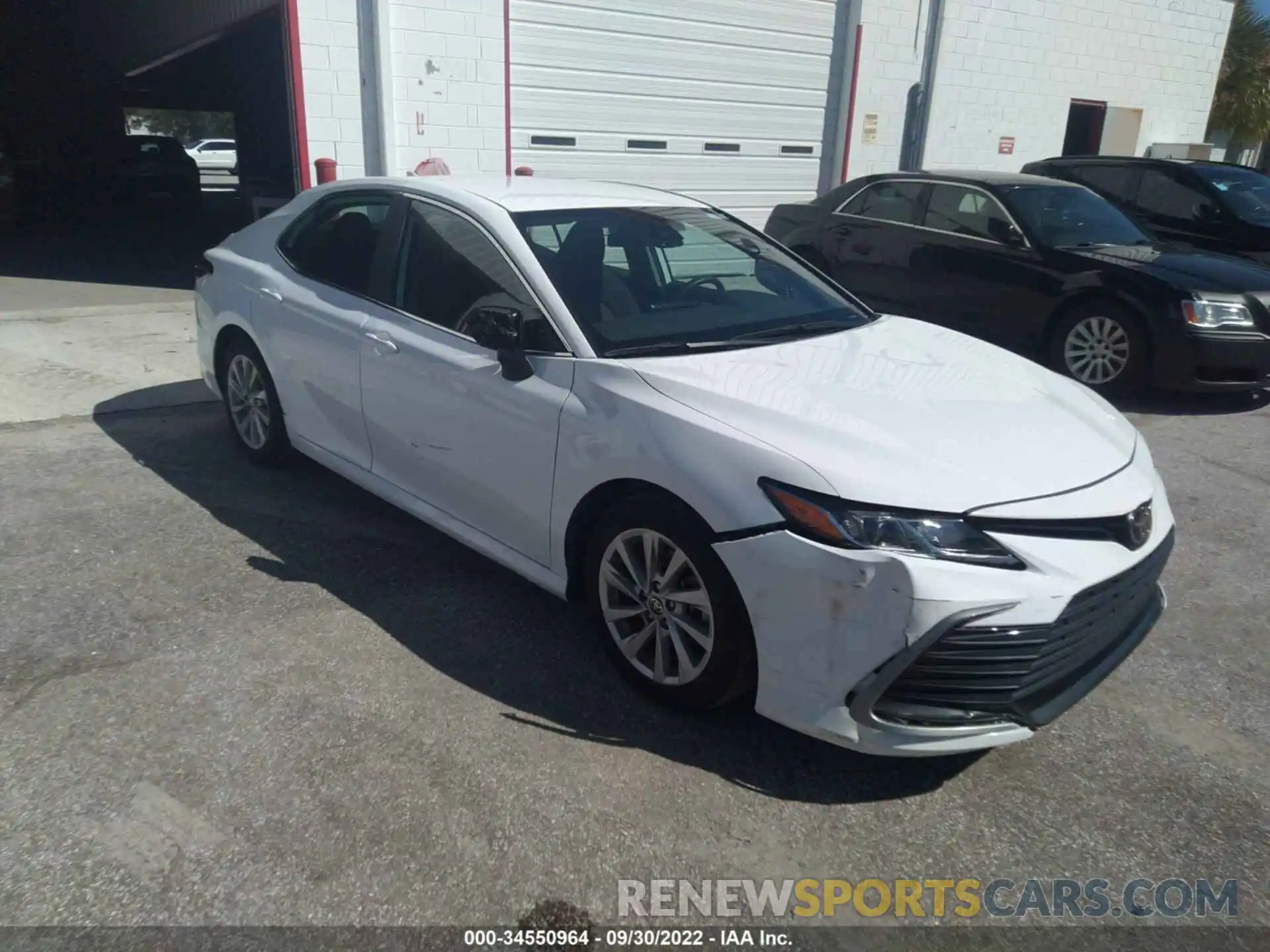 1 Photograph of a damaged car 4T1C11AK8NU636788 TOYOTA CAMRY 2022