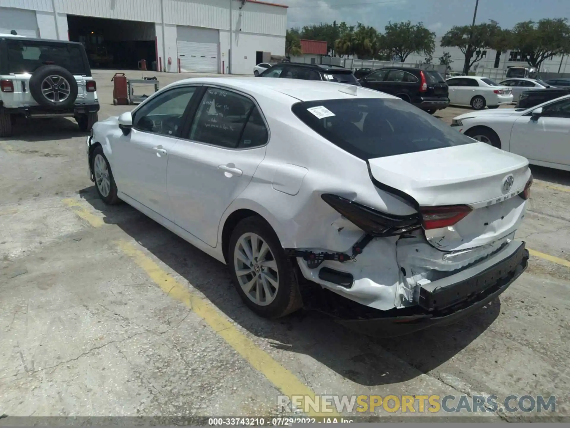 3 Photograph of a damaged car 4T1C11AK8NU636869 TOYOTA CAMRY 2022