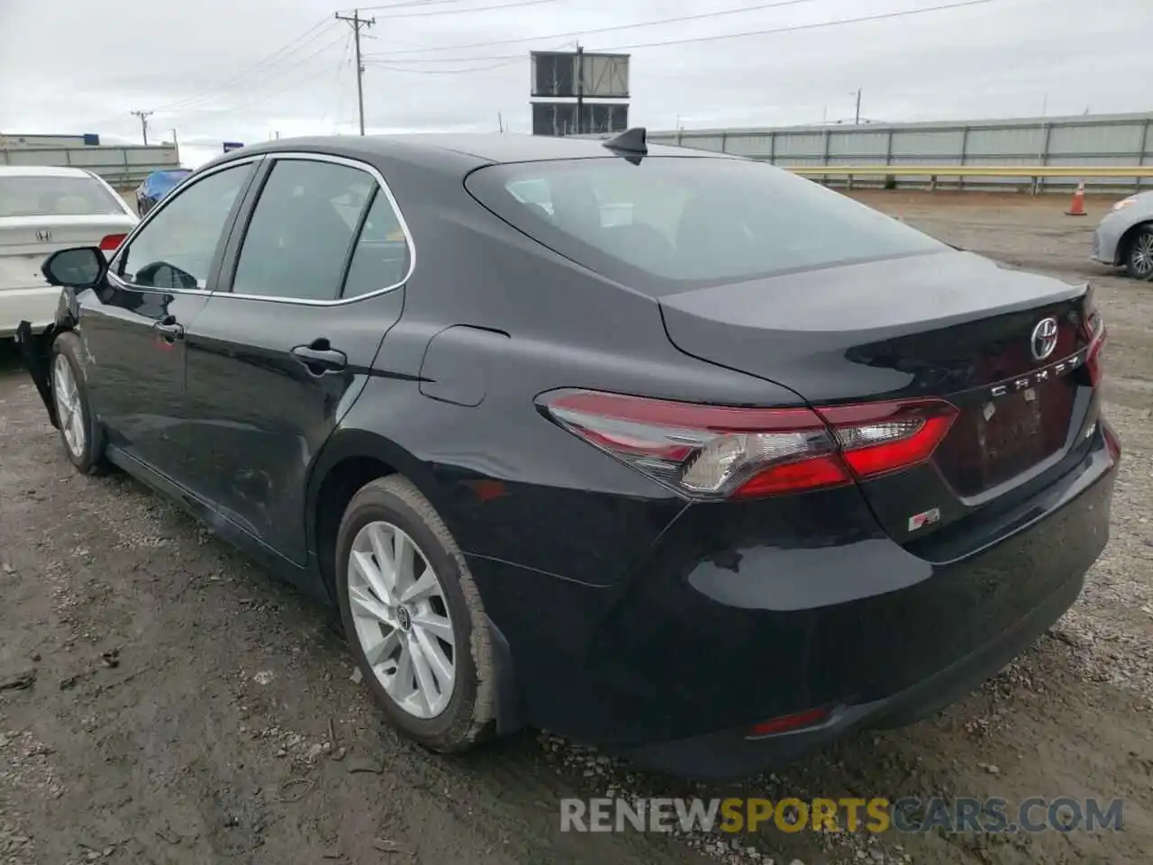 3 Photograph of a damaged car 4T1C11AK8NU650612 TOYOTA CAMRY 2022