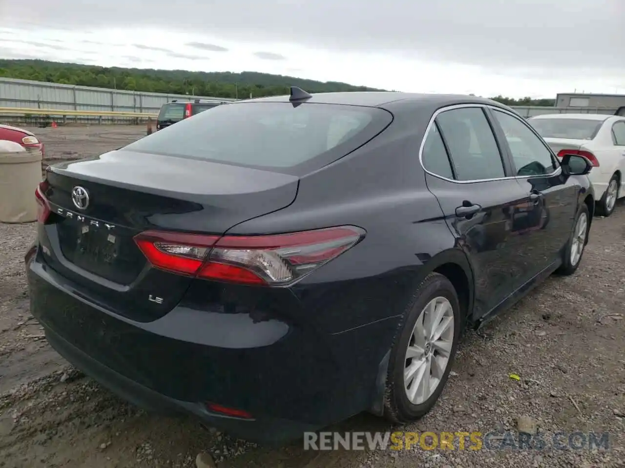 4 Photograph of a damaged car 4T1C11AK8NU650612 TOYOTA CAMRY 2022