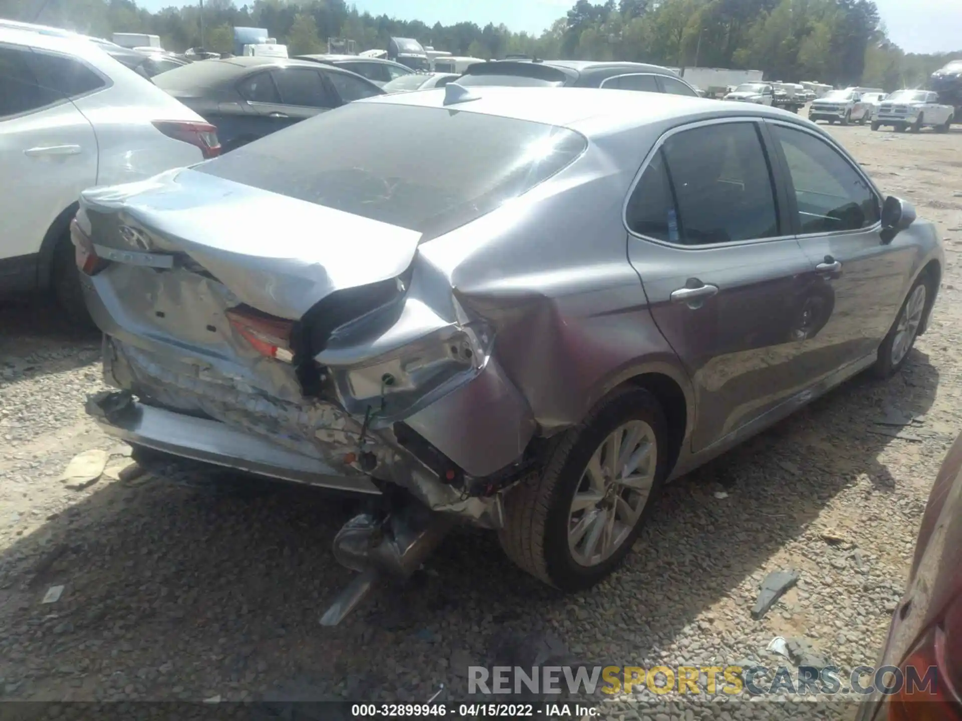 4 Photograph of a damaged car 4T1C11AK8NU660346 TOYOTA CAMRY 2022