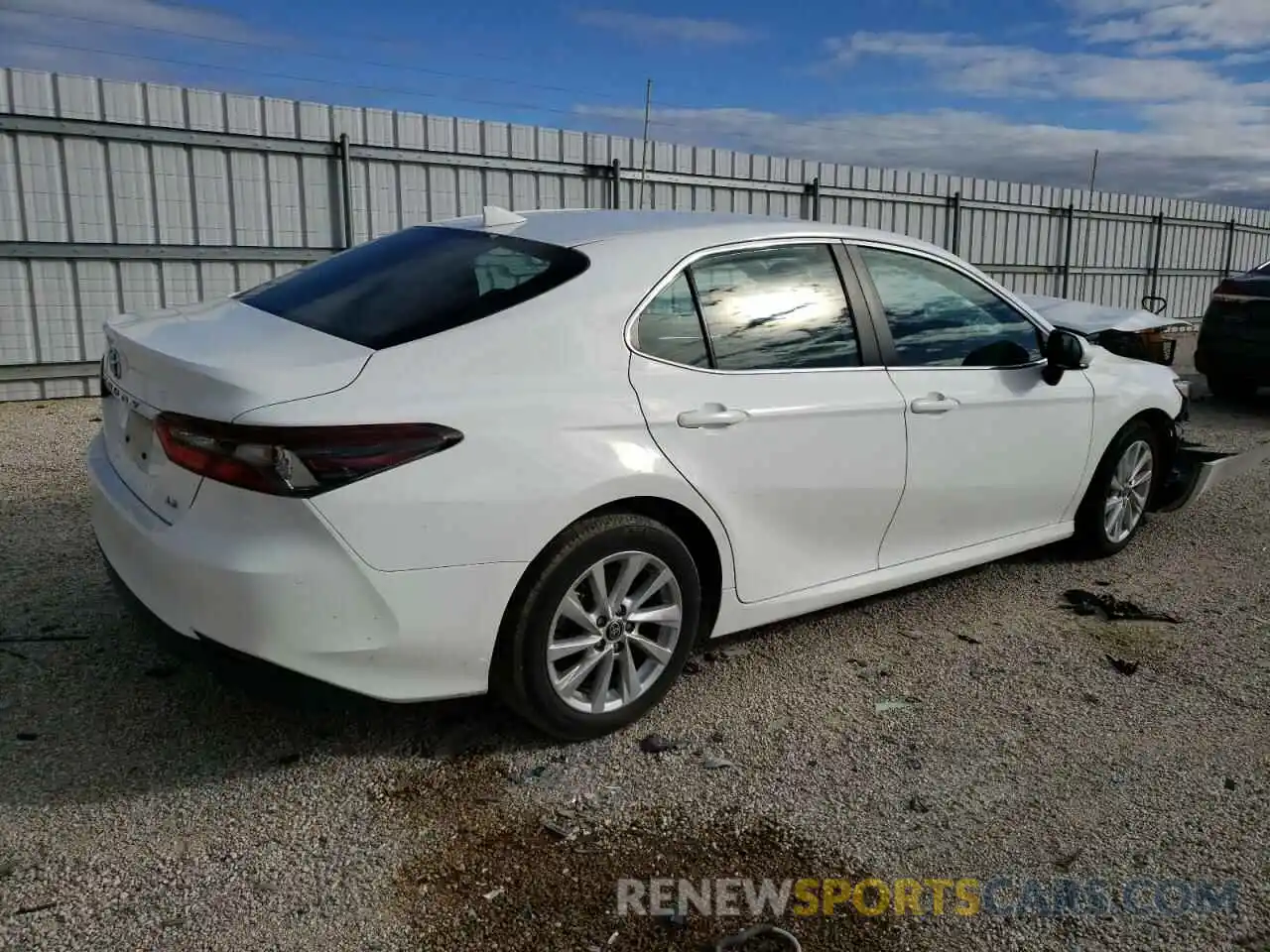 3 Photograph of a damaged car 4T1C11AK8NU665689 TOYOTA CAMRY 2022