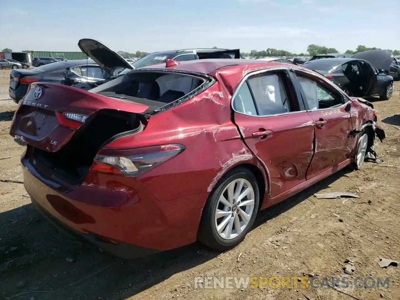 4 Photograph of a damaged car 4T1C11AK8NU682105 TOYOTA CAMRY 2022