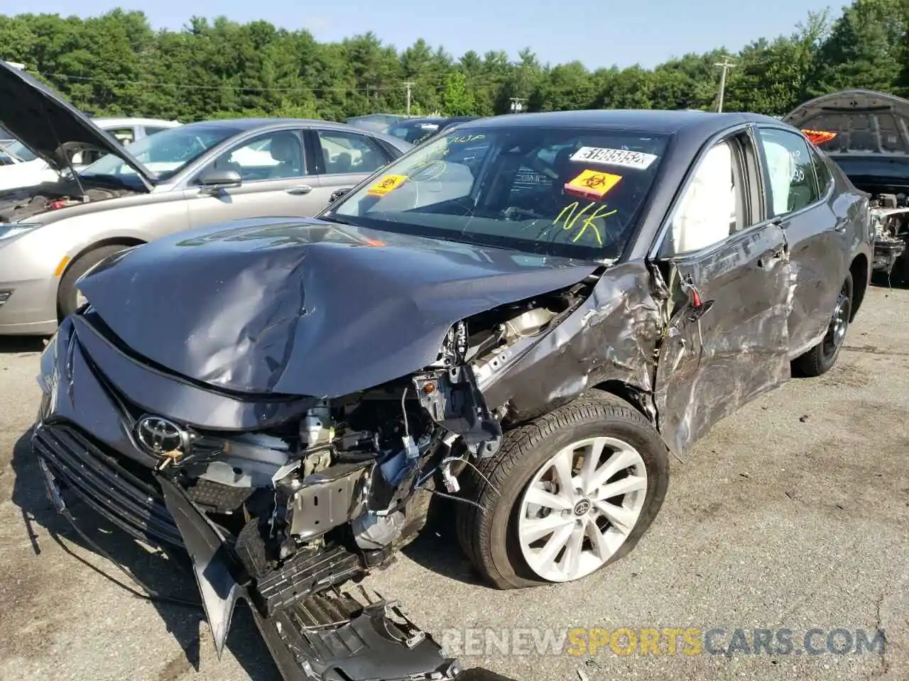 2 Photograph of a damaged car 4T1C11AK8NU687854 TOYOTA CAMRY 2022