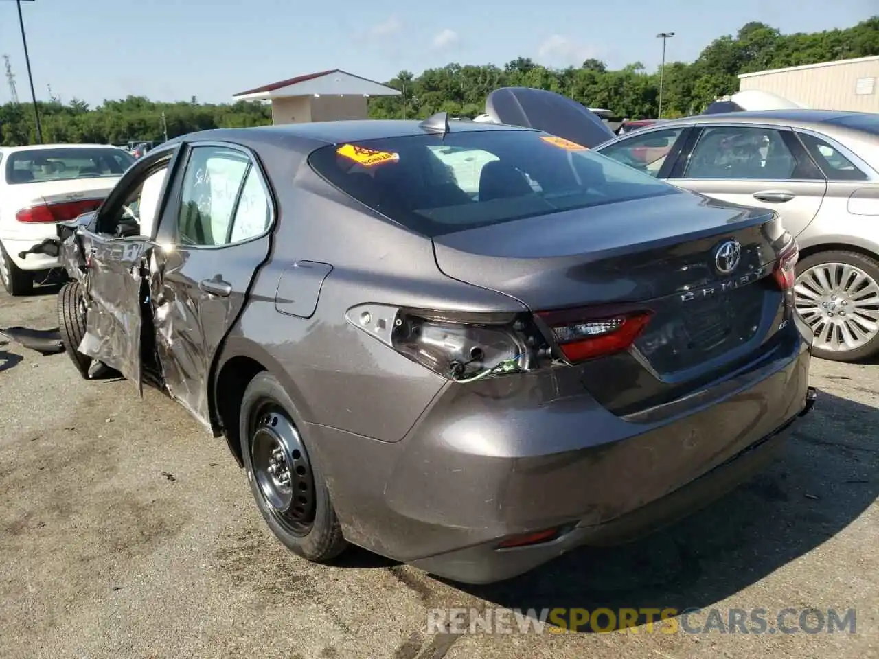 3 Photograph of a damaged car 4T1C11AK8NU687854 TOYOTA CAMRY 2022