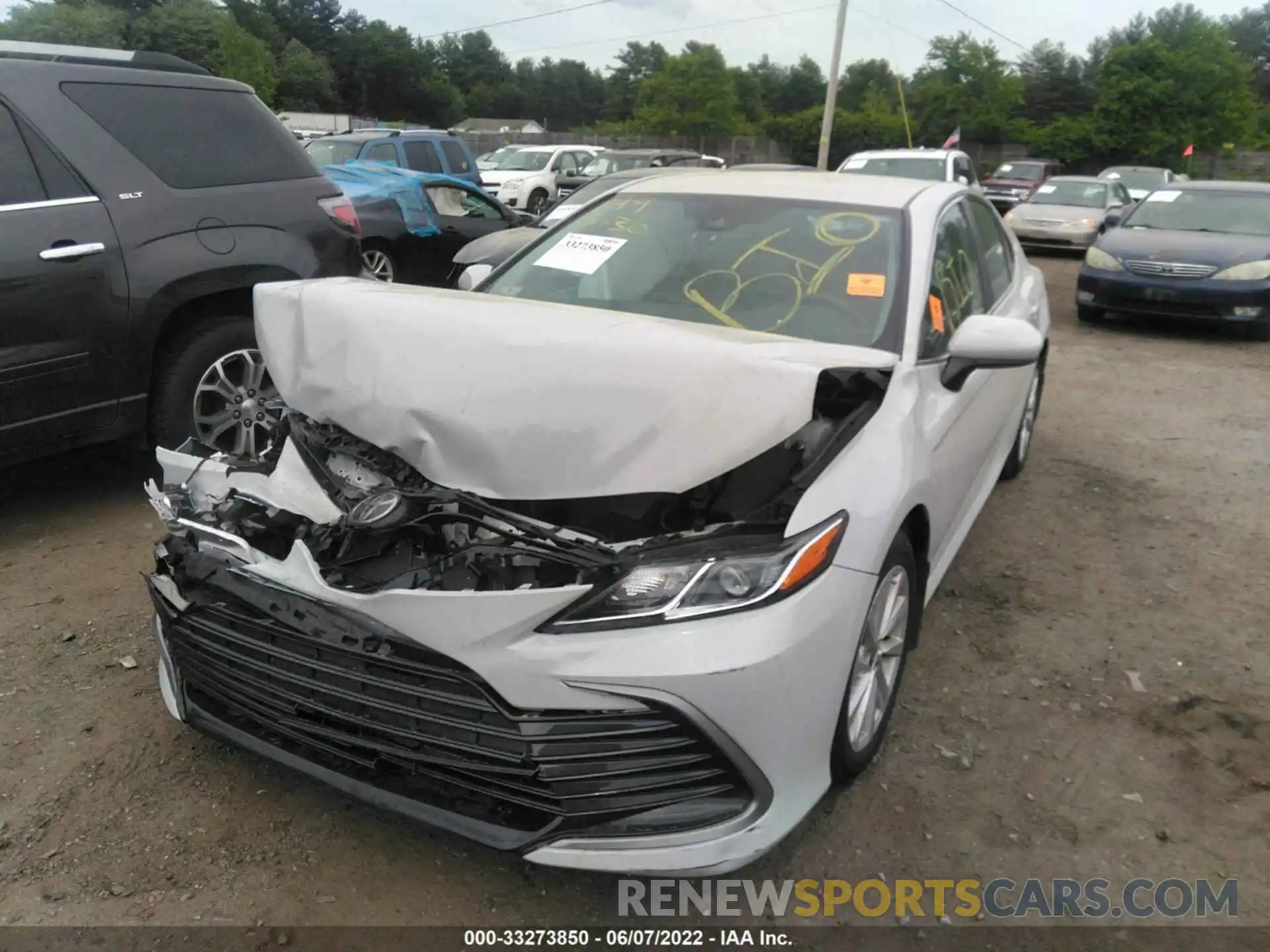 2 Photograph of a damaged car 4T1C11AK9NU002079 TOYOTA CAMRY 2022