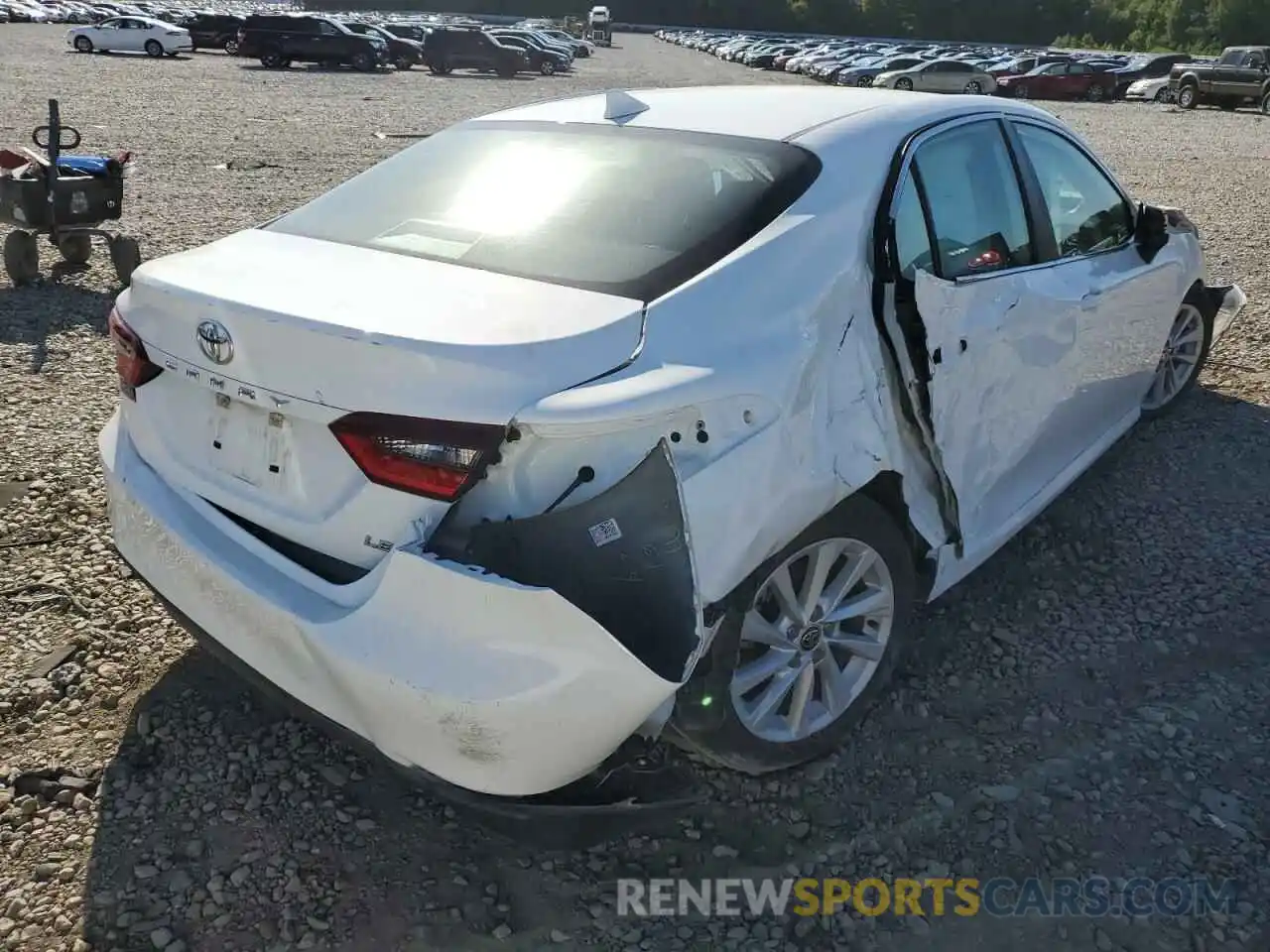 4 Photograph of a damaged car 4T1C11AK9NU629624 TOYOTA CAMRY 2022