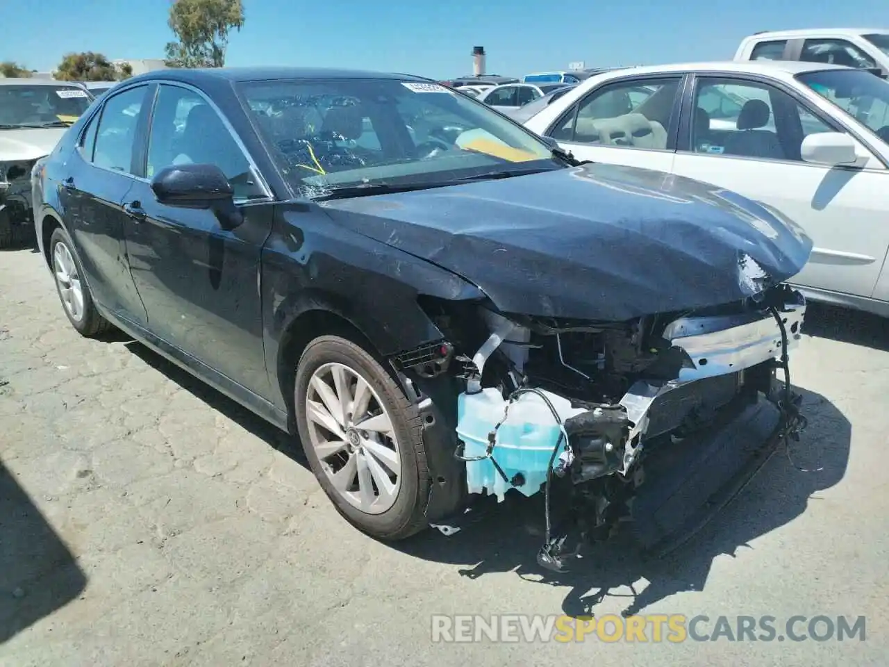 1 Photograph of a damaged car 4T1C11AK9NU631759 TOYOTA CAMRY 2022