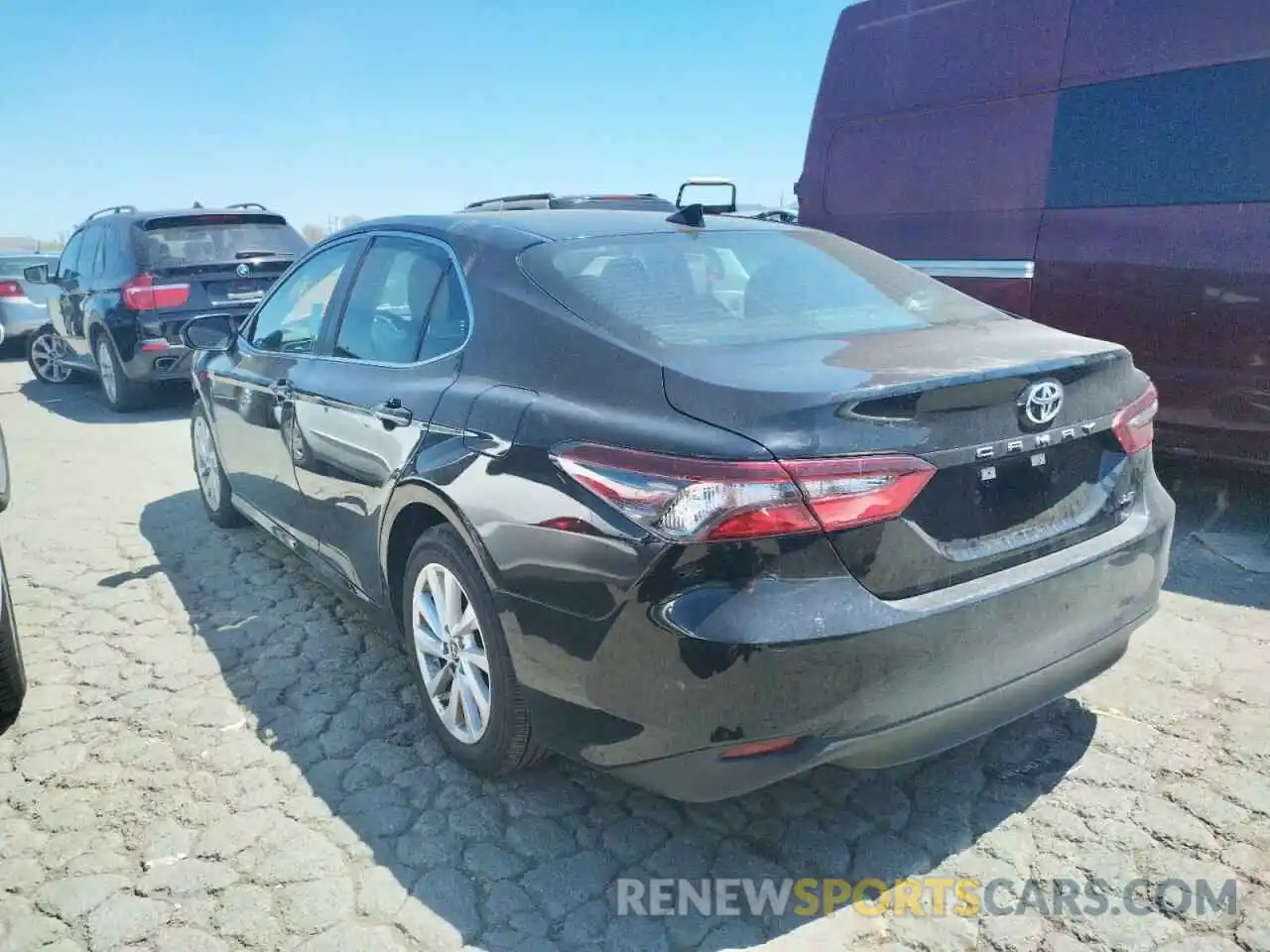 3 Photograph of a damaged car 4T1C11AK9NU631759 TOYOTA CAMRY 2022