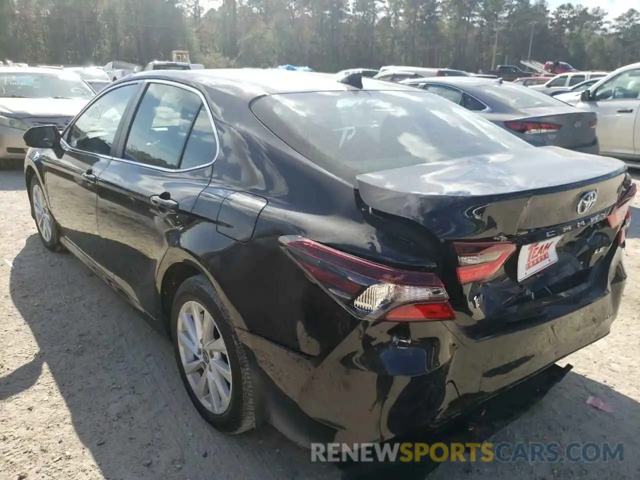 3 Photograph of a damaged car 4T1C11AK9NU633608 TOYOTA CAMRY 2022