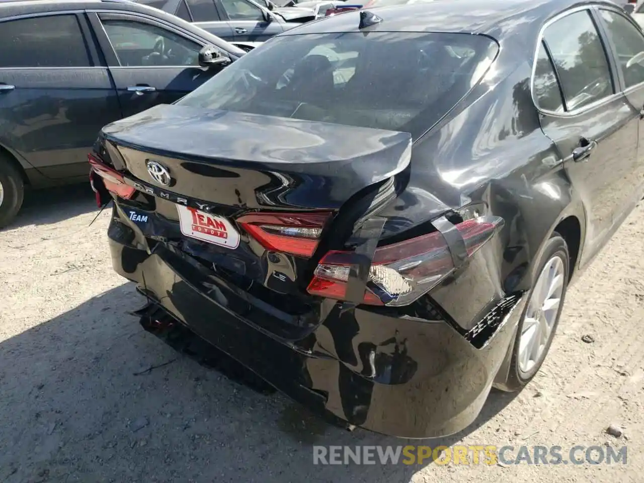 9 Photograph of a damaged car 4T1C11AK9NU633608 TOYOTA CAMRY 2022