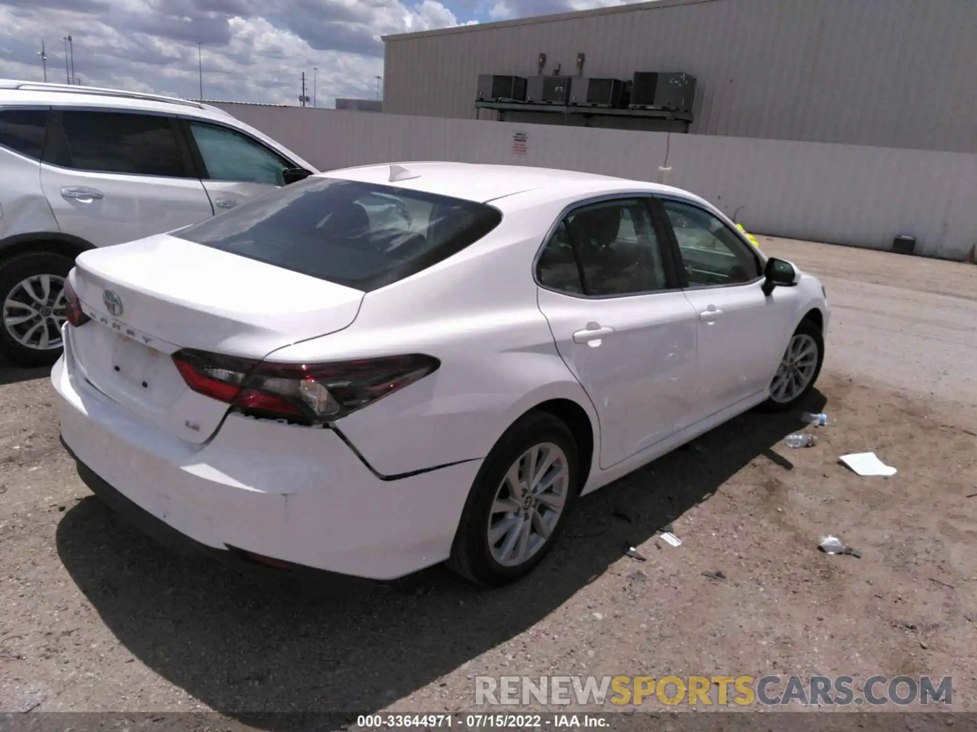 4 Photograph of a damaged car 4T1C11AKXNU010210 TOYOTA CAMRY 2022