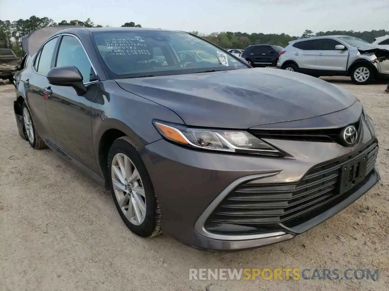 1 Photograph of a damaged car 4T1C11AKXNU636064 TOYOTA CAMRY 2022