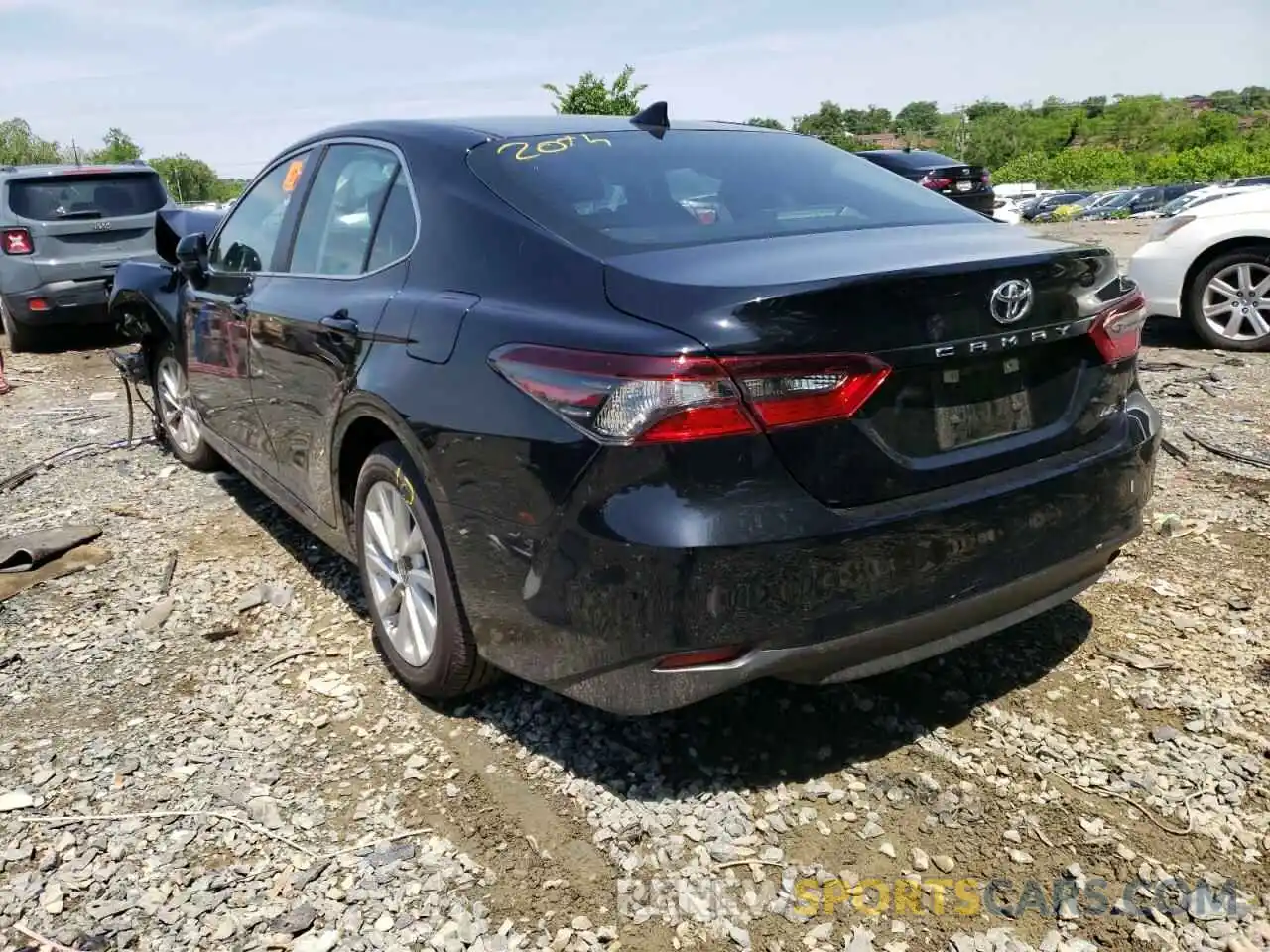 3 Photograph of a damaged car 4T1C11AKXNU651986 TOYOTA CAMRY 2022