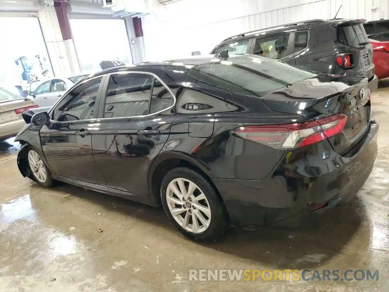 2 Photograph of a damaged car 4T1C11AKXNU687659 TOYOTA CAMRY 2022