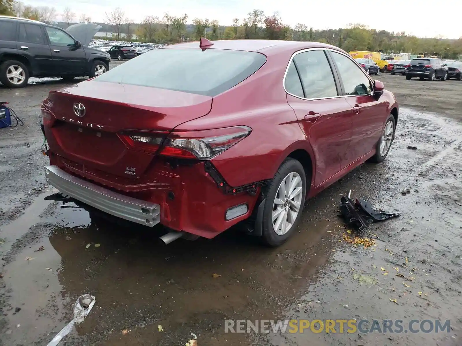 4 Photograph of a damaged car 4T1C11BK0NU048799 TOYOTA CAMRY 2022