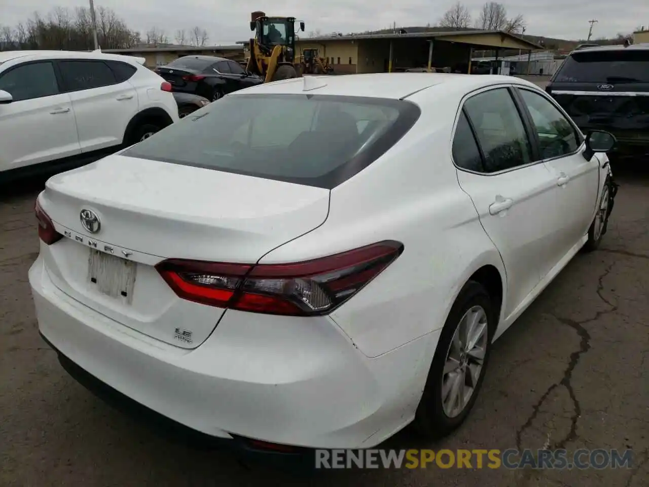 4 Photograph of a damaged car 4T1C11BK1NU055146 TOYOTA CAMRY 2022